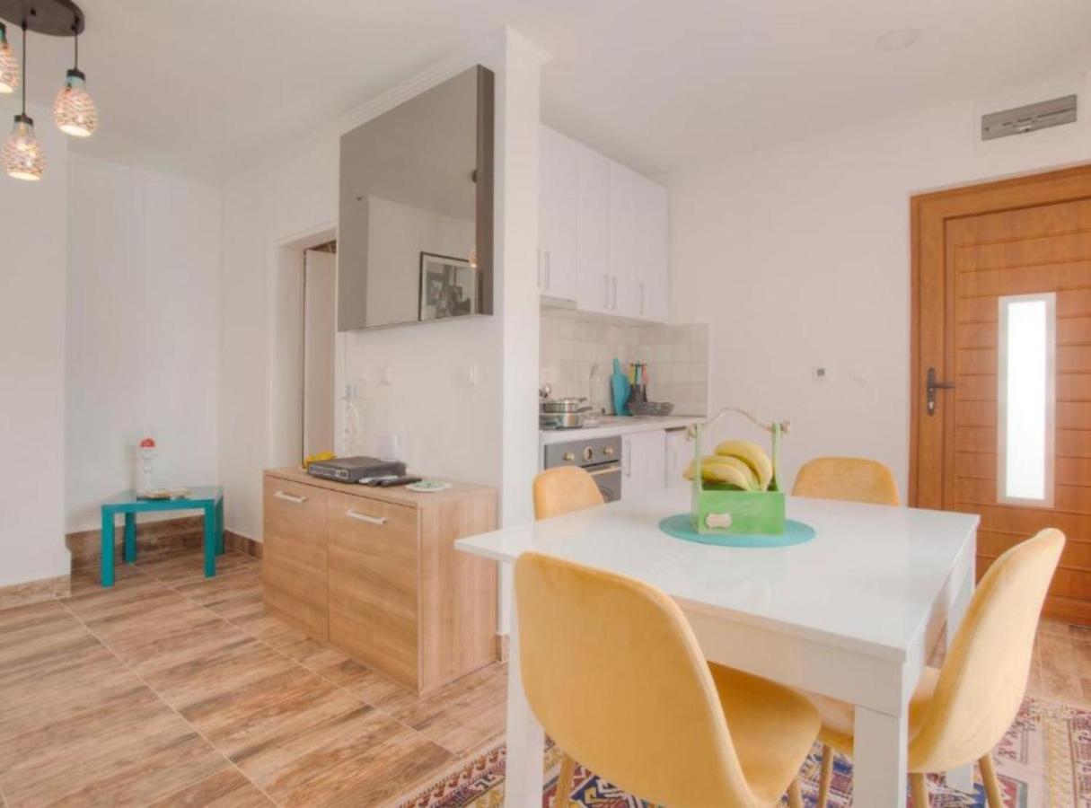 Apartment D